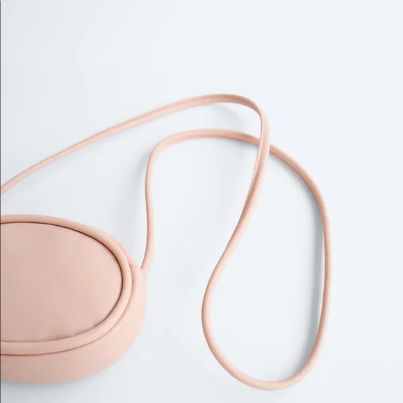 NWT Leather Limited Edition Oval Handbag - Picture 5 of 7